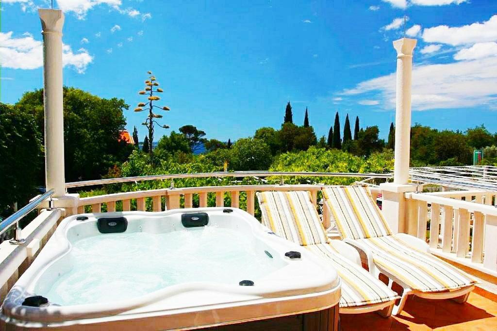 & Cakelic Pensionat 3*